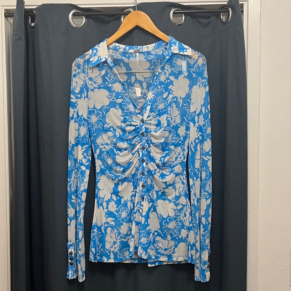 Free People Blue and White Floral Patterned Top